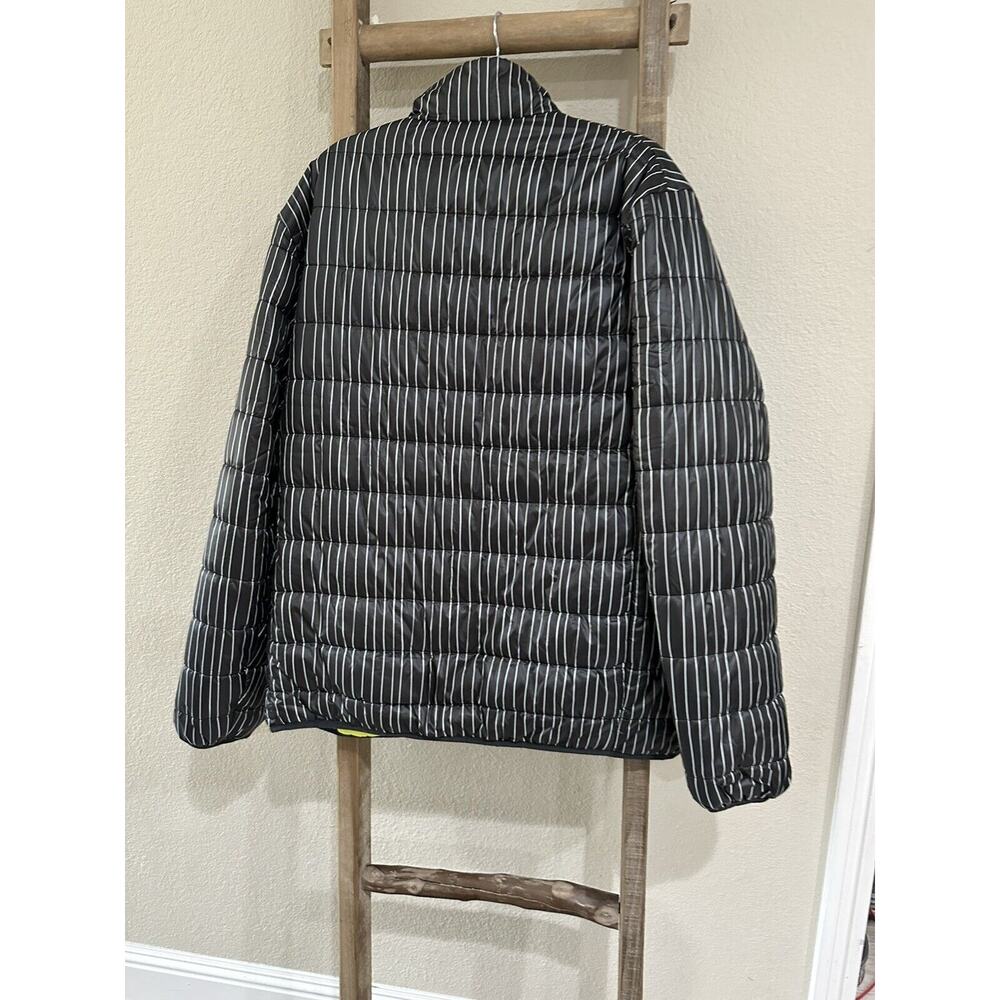 Disney’s The Nightmare Before Christmas Jack Skellington Puffy Jacket Reversible - Picture 8 of 12